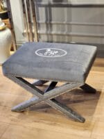 AYAKLI PUF SIYAH GRI